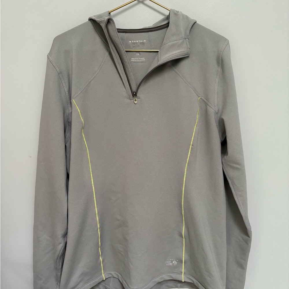 Mountain Hardware Hooded Quarter Zip L EUC Gray